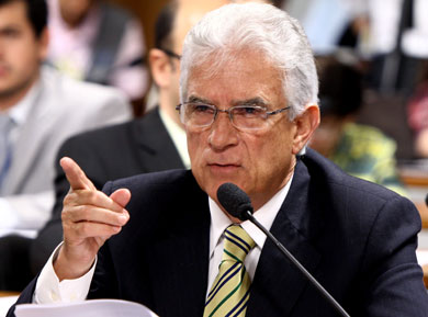 Líder do PPS pede informações sobre hospedagem de Raul Castro em residência oficial